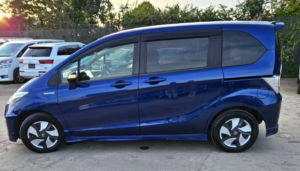 2015 Honda Freed 1.5l Hybrid-Automatic-6 Seats Family Car-Ulez/caz Pass-Free 18months Warranty & 12months Aa Breakdown in Blue — image 6