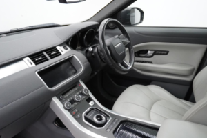 2017 Land Rover Range Rover Evoque 2.0 Td4 Hse Dynamic Lux Auto 4WD Euro 6 (s/s) 5dr in Black — image 2