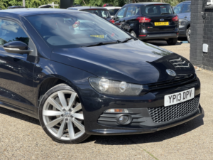 2013 Volkswagen Scirocco 2.0 Tsi R-Line in Black — image 3