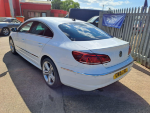 2016 Volkswagen Cc 2.0 Tdi Bluemotion Tech R-Line in White — image 3