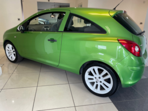 2013 Vauxhall Corsa 1.2 16v Sting Hatchback 3dr Petrol Manual Euro 5 (a/c) (85 Ps) in Green — image 3