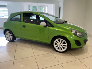 2013 Vauxhall Corsa 1.2 16v Sting Hatchback 3dr Petrol Manual Euro 5 (a/c) (85 Ps) in Green — image 6