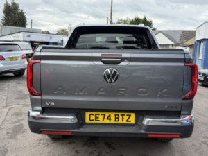 2024 Volkswagen Amarok 3.0 Tdi V6 Aventura in Grey — image 3