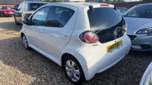 2012 Toyota Aygo 1.0 Vvt-I Fire Multimode Euro 5 5dr (a/c) in White — image 4