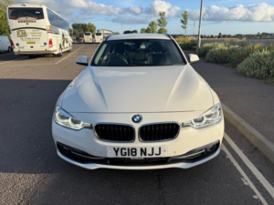 2018 BMW 3 Series 2.0 318d Sport Touring Auto Euro 6 (s/s) 5dr in White — image 2