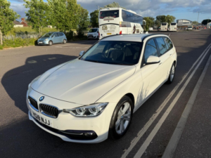 2018 BMW 3 Series 2.0 318d Sport Touring Auto Euro 6 (s/s) 5dr in White — image 3