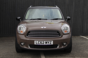 2012 MINI Countryman 1.6 Cooper Countryman in Brown — image 6