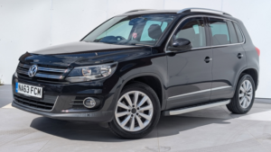 2013 Volkswagen Tiguan 2.0 Tdi Bluemotion Tech Match 4WD Euro 5 (s/s) 5dr in Black — image 3