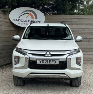 2021 Mitsubishi L200 2.2 Di-D Dc Barbarian X in White — image 2