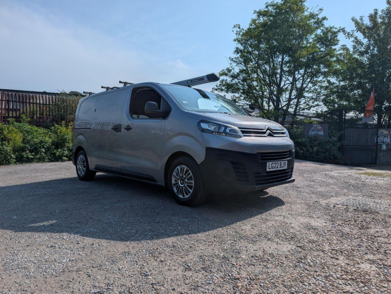 2022 Citroen Dispatch 1.5 Bluehdi 1000 Enterprise Pro M Fwd 2 Euro 6 (s/s) 6dr in Grey — image 1