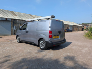 2022 Citroen Dispatch 1.5 Bluehdi 1000 Enterprise Pro M Fwd 2 Euro 6 (s/s) 6dr in Grey — image 5