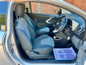 2010 Ford Ka 1.2 Zetec Euro 4 3dr in Silver — image 3