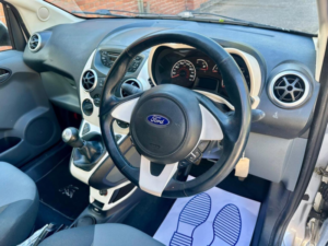 2010 Ford Ka 1.2 Zetec Euro 4 3dr in Silver — image 4