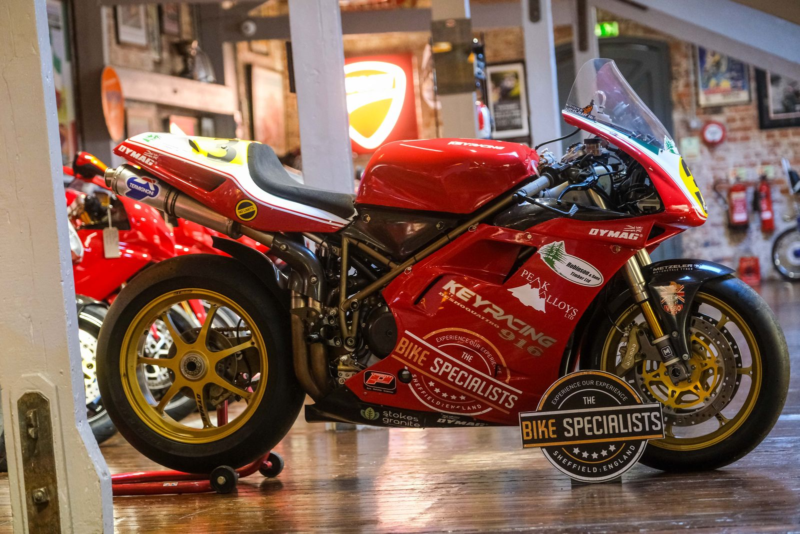 1996 Ducati 916 Mike Brown Iom Race Bike in Red — image 1