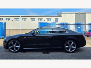 2010 Audi A5 2.0 Tdi S Line Special Edition Euro 5 (s/s) 2dr in Black — image 4