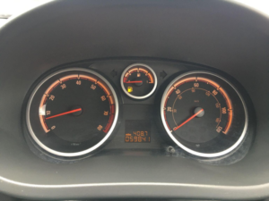 2013 Vauxhall Corsa 1.4 16v Se Euro 5 5dr in White — image 6