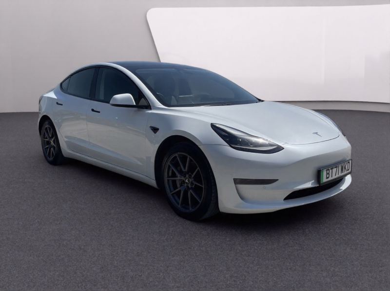 2021 Tesla Model 3 (dual Motor) Long Range in White — image 1