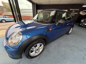 2013 MINI Hatch 1.6 One Euro 5 3dr in Blue — image 5