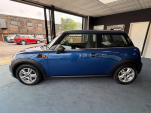 2013 MINI Hatch 1.6 One Euro 5 3dr in Blue — image 6
