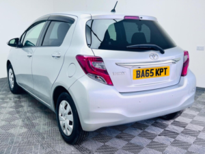 2016 Toyota Yaris 1.33 Dual Vvt-I Icon Multidrive S Euro 6 5dr in Silver — image 4