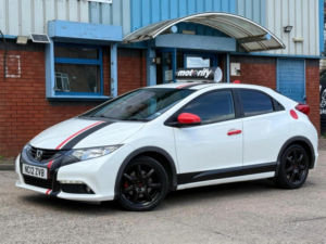 2012 Honda Civic 1.8 I-Vtec Es Euro 5 (s/s) 5dr in White — image 2
