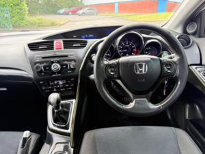 2012 Honda Civic 1.8 I-Vtec Es Euro 5 (s/s) 5dr in White — image 5