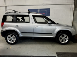 2013 Skoda Yeti 1.2 Tsi S in Silver — image 2