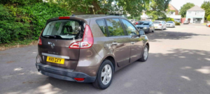 2011 Renault Scenic 1.5 Dci Dynamique Tomtom in Bronze — image 3