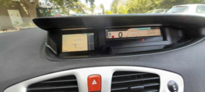 2011 Renault Scenic 1.5 Dci Dynamique Tomtom in Bronze — image 5