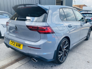 2021 Volkswagen Golf 2.0 Tsi Gti Clubsport in Grey — image 5