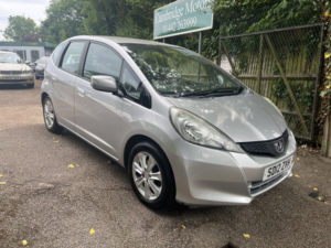 2012 Honda Jazz 1.4 I-Vtec Es in Silver — image 2