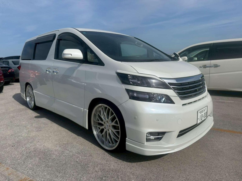 2008 Toyota Vellfire 3.5 Z G-Edition 5dr 7 Seats in White — image 1