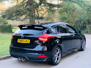 2015 Ford Focus 2.0 Tdci St-3 in Black — image 4