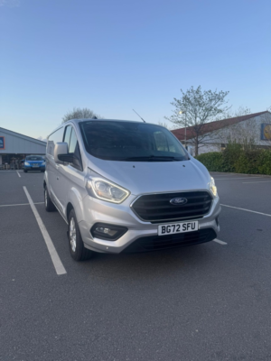 2022 Ford Transit Custom 2.0 Transit Custom Limited Van 300 L2 2.0l Ecoblue 130ps Fwd 6 Speed Manual in Silver — image 2