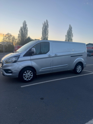 2022 Ford Transit Custom 2.0 Transit Custom Limited Van 300 L2 2.0l Ecoblue 130ps Fwd 6 Speed Manual in Silver — image 6
