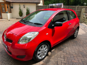 2009 Toyota Yaris 1.4 D-4d Tr in Red — image 3