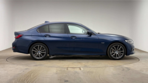 2022 BMW 3 Series 2.0 330e Sport Pro Saloon in Blue — image 4