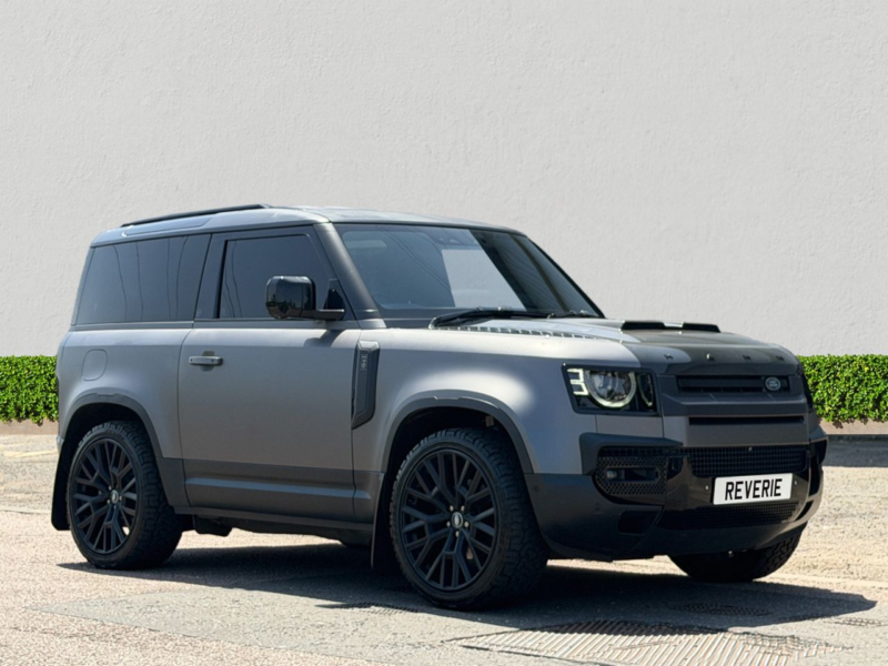 2021 Land Rover Defender 2.0 P300 Se SUV 3dr Petrol Auto 4WD Euro 6 (s/s) (300 Ps) in Grey — image 1
