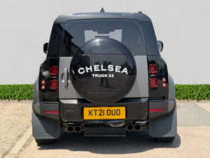 2021 Land Rover Defender 2.0 P300 Se SUV 3dr Petrol Auto 4WD Euro 6 (s/s) (300 Ps) in Grey — image 6