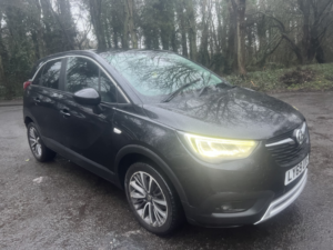 2020 Vauxhall Crossland X 1.2 Turbo Elite Nav in Black — image 2