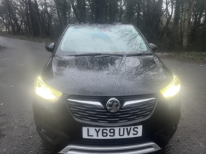 2020 Vauxhall Crossland X 1.2 Turbo Elite Nav in Black — image 3