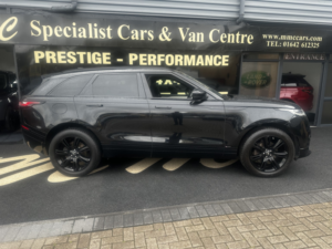 2018 Land Rover Range Rover Velar 2.0 D180 R-Dynamic S in Black — image 6