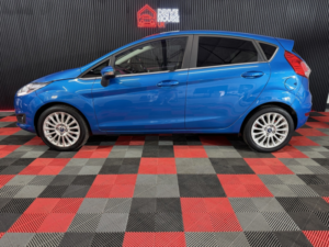 2015 Ford Fiesta 1.5 Tdci Titanium in Blue — image 2
