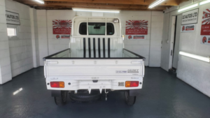 2012 Daihatsu Hijet MINI Pick Up 650cc 4WD in White — image 2