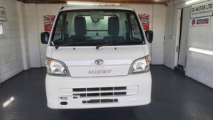 2012 Daihatsu Hijet MINI Pick Up 650cc 4WD in White — image 6