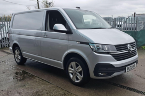 2022 Volkswagen Transporter 2.0 Tdi T32 Highline DSG Fwd Swb Euro 6 (s/s) 5dr in Silver — image 6
