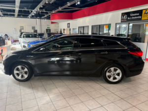 2014 Hyundai I40 1.7 Crdi Blue Drive Style in Black — image 6