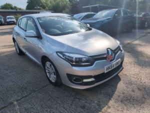 2014 Renault Megane 1.5 Dynamique Tomtom Energy Dci 110 Stop & Start in Silver — image 6