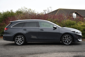 2025 Kia Ceed 1.5 T-Gdi 3 Sportswagon 5dr Petrol Dct Euro 6 (s/s) (138 Bhp) in Grey — image 3
