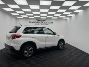 2017 Suzuki Vitara 1.6 Sz-T in White — image 6